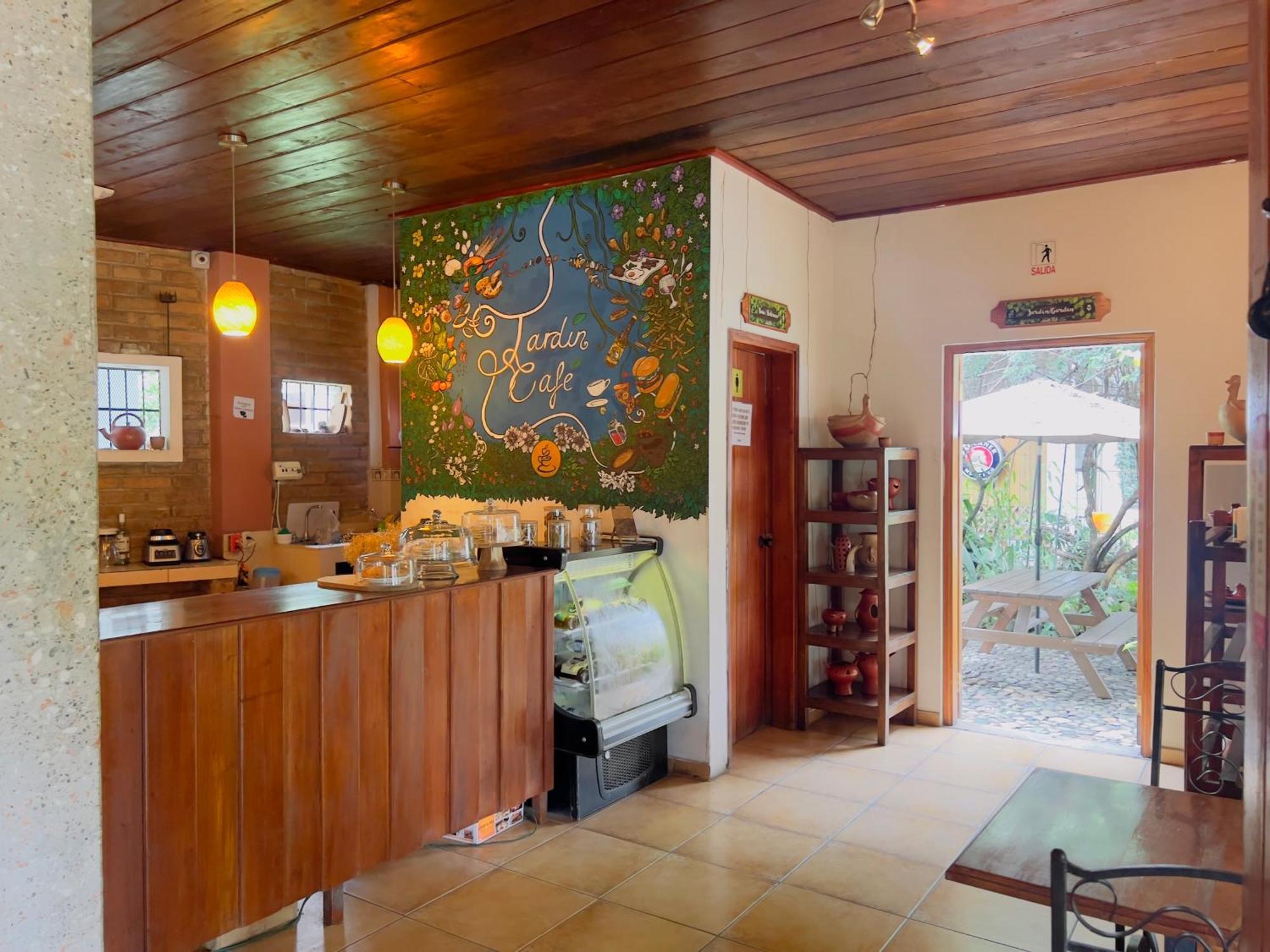 Jardin Cafe Hotel & Restaurant Грасиас Экстерьер фото