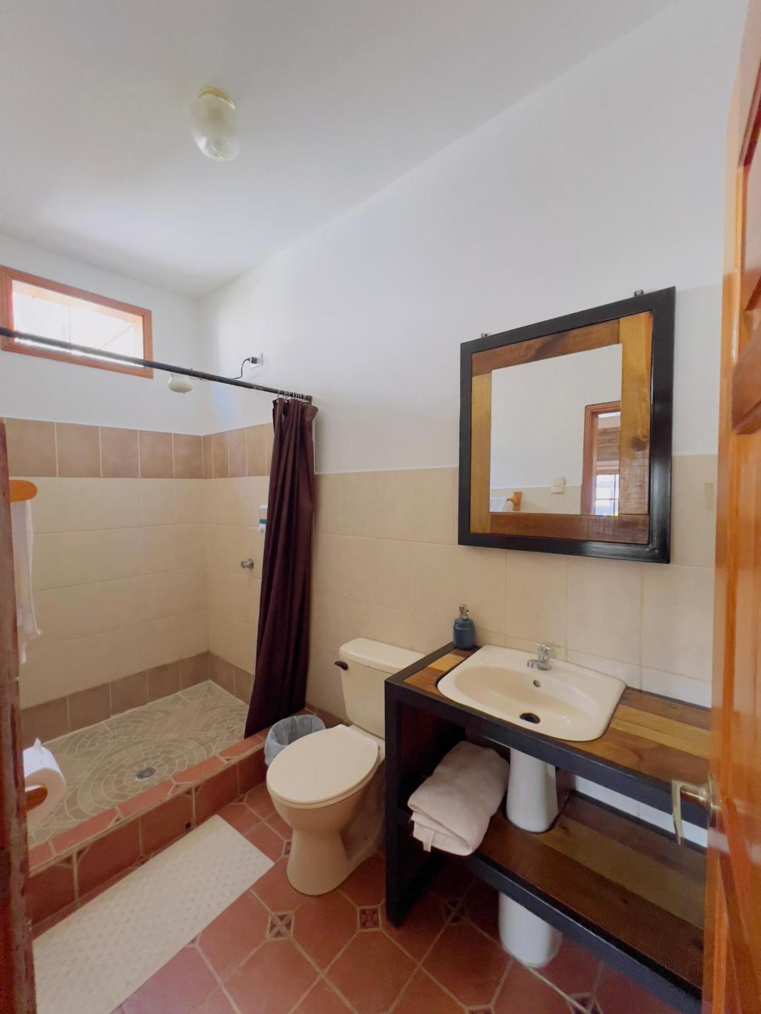 Jardin Cafe Hotel & Restaurant Грасиас Экстерьер фото