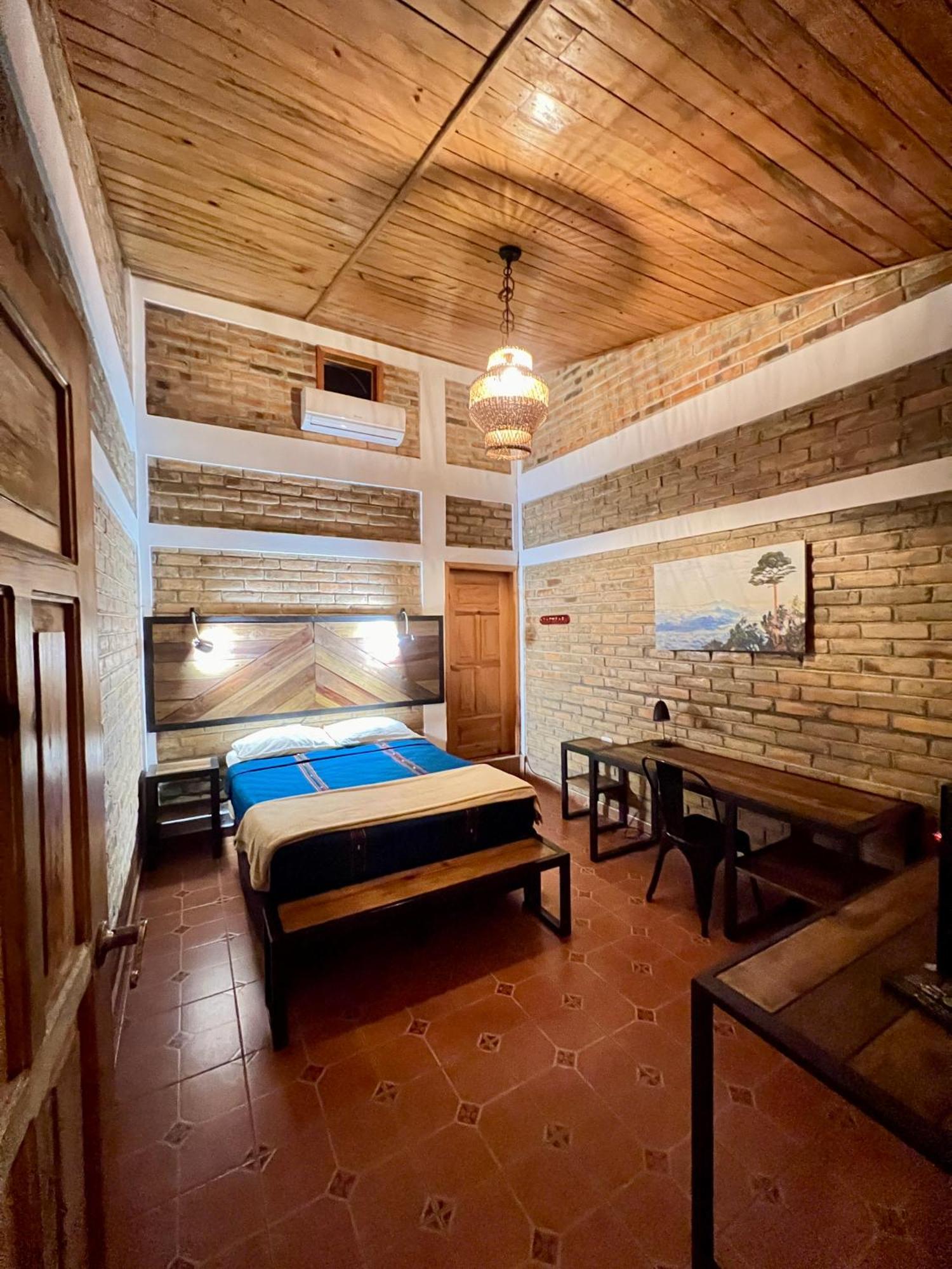 Jardin Cafe Hotel & Restaurant Грасиас Экстерьер фото
