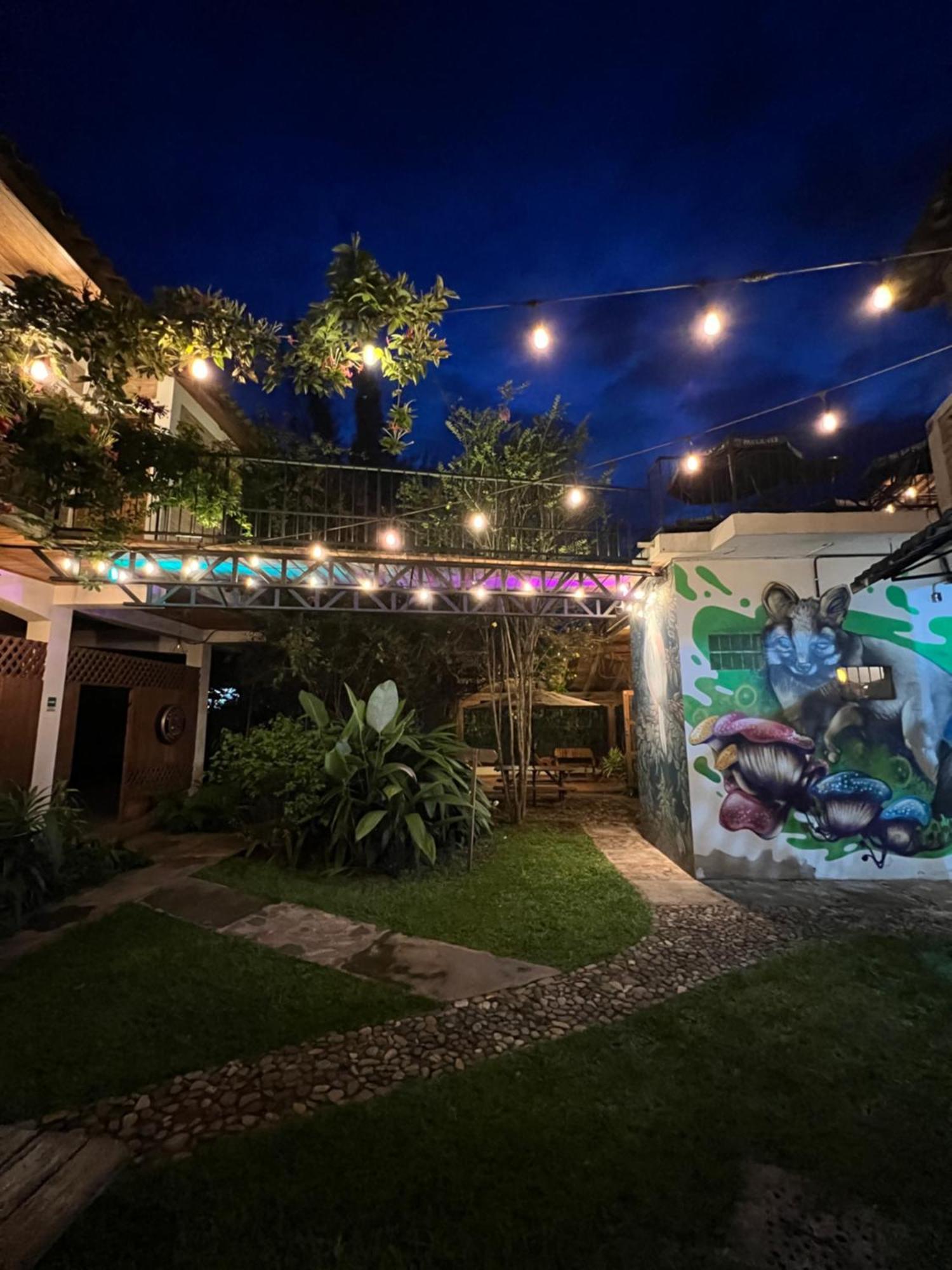 Jardin Cafe Hotel & Restaurant Грасиас Экстерьер фото